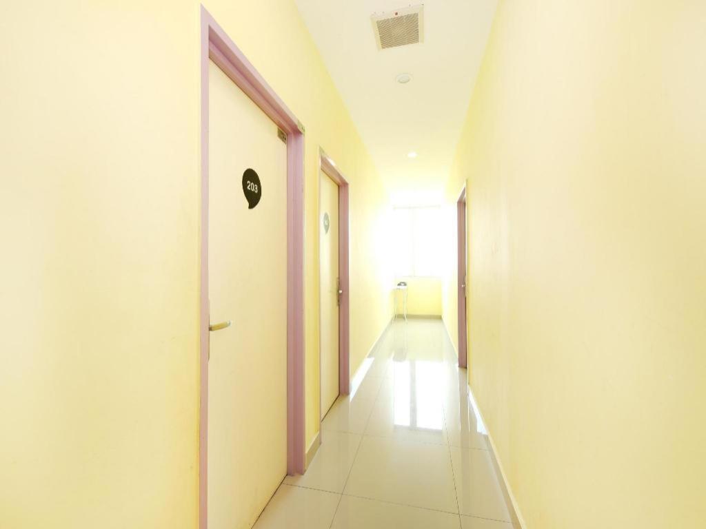 Bandar Saujana Putra Comma Hotel מראה חיצוני תמונה